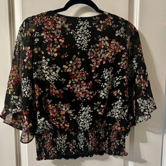 Sam & Jess Floral Print Flutter Sleeve Top - Picture 2 of 4